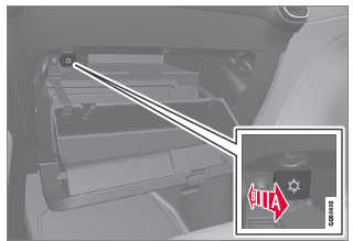 XC40 Hutablage entfernen und aufbewahren