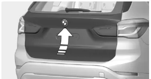 BMW X1. Öffnen
